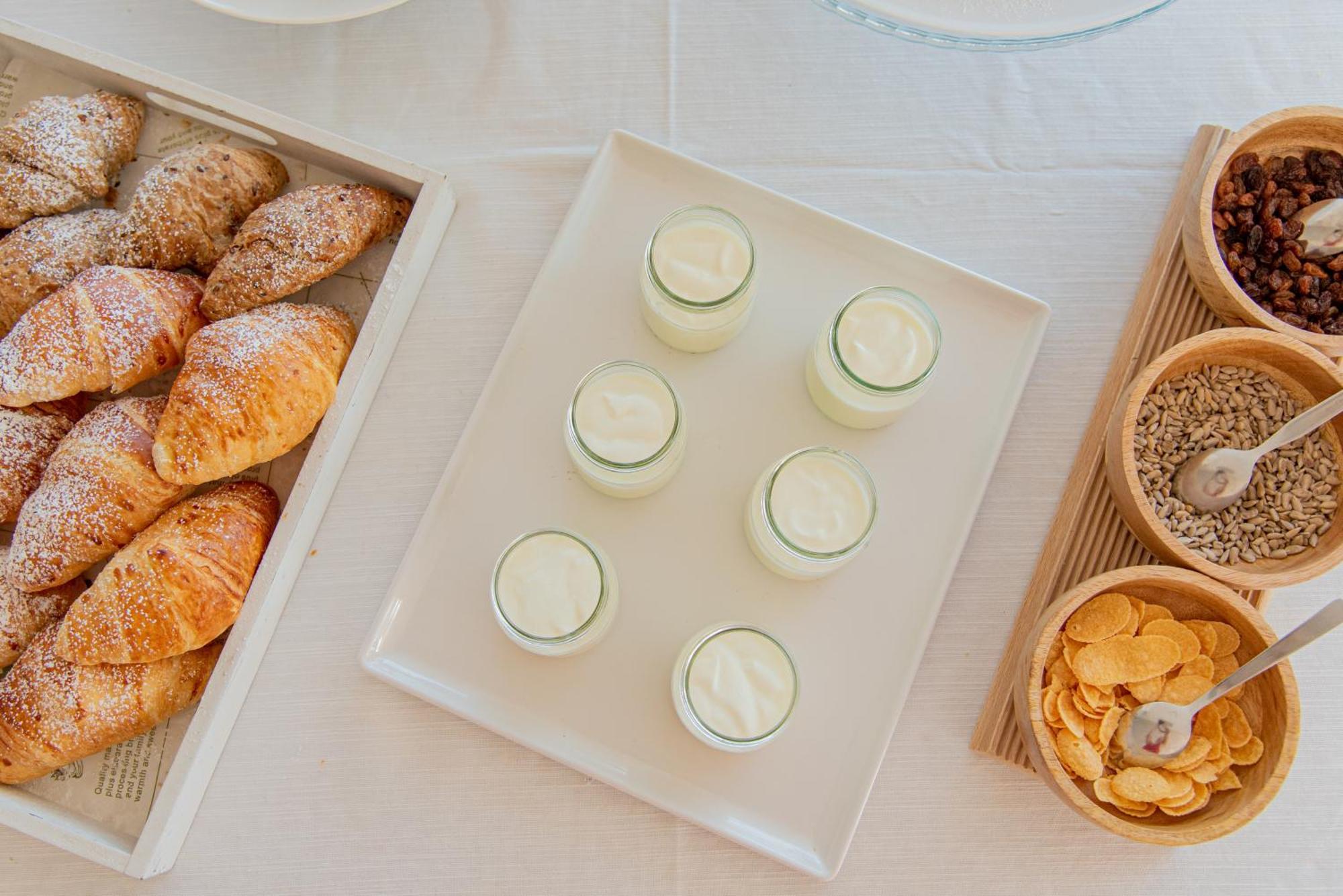 Ambasciatori Hotel - Beach Front -Breakfast Xxl & Brunch Until 12 30Pm ميسانو ادرياتيكو المظهر الخارجي الصورة